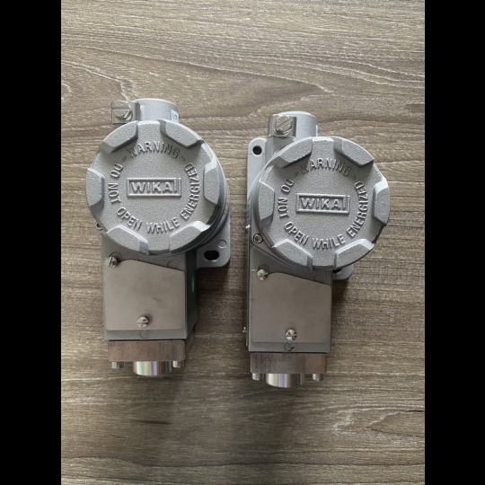 CÔNG TẮC ÁP SUẤT WIKA PCA
